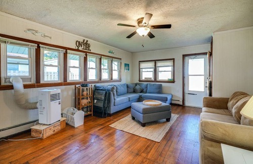 Russells Point Cottage | 129 m² Cabin ∙ 2 bedrooms ∙ 6 guests
