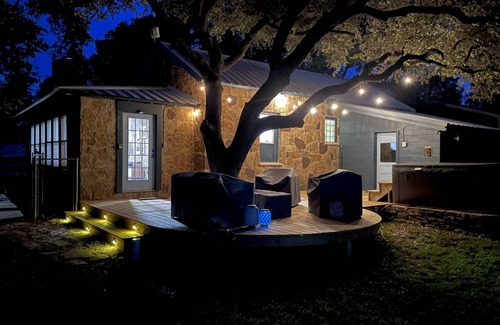 Johnson City House | 129 m² House ∙ 2 bedrooms ∙ 6 guests