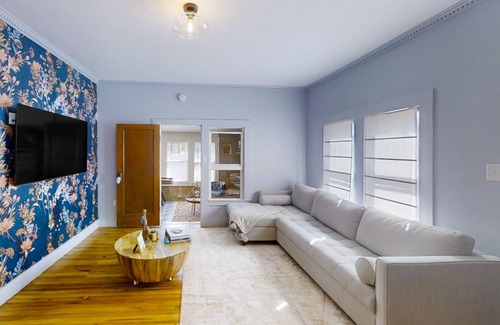 Johnson City House | 129 m² House ∙ 2 bedrooms ∙ 6 guests