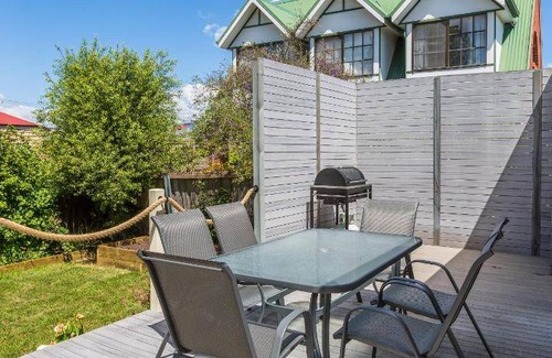 North Hobart House | 129 m² House ∙ 3 bedrooms ∙ 7 guests