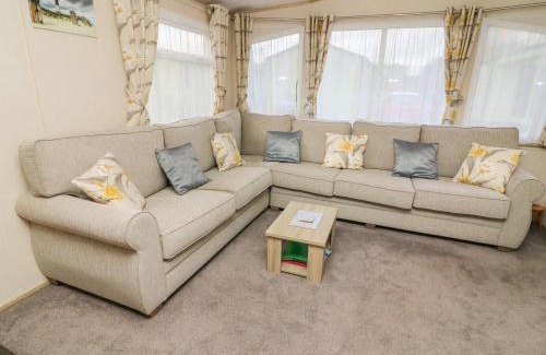 South Lakeland Leisure Village House | 12A Borwick Lakes