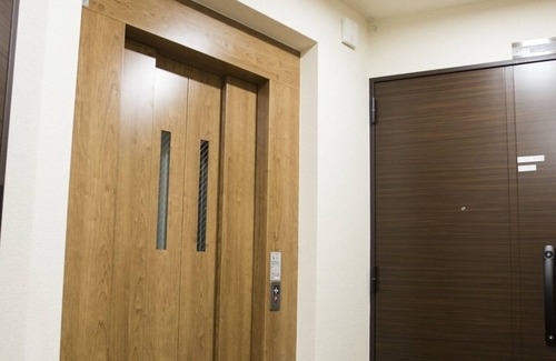 Nakano House | 12PPLHouse welevator near Shinjuku / Nakano-ku Tokyo
