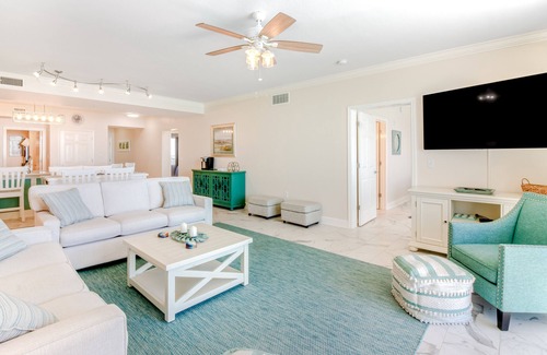 Panama City Beach Condo | 12th-Floor, Beachfront Condo with Fast WiFi, Shared Pools, Hot Tub, Fitness Room
