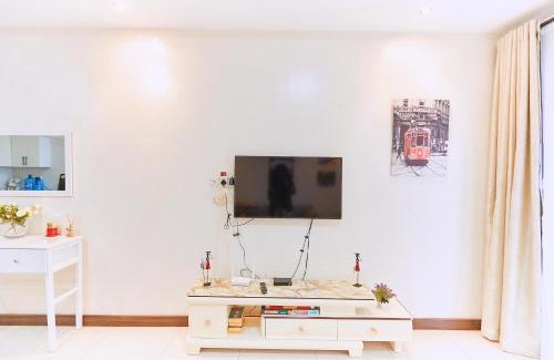 Kilimani Apartment | 12th Flr Luxe Apt Kilimani City View & Pool NBO