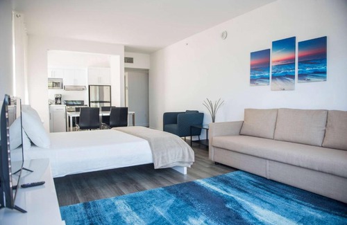 South Beach Apartment | 12th & Ocean by LuxUrban, Trademark Collection by Wyndham