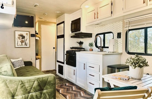 Dripping Springs House | 13 Acres Solstice RV: Hike/Swim/Yoga