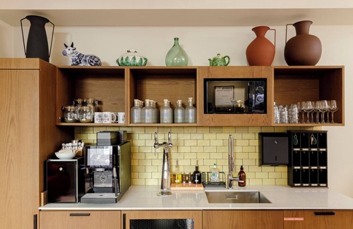 Limoges Hotel | 13-bedroom hotel with breakfast located in the center of Limoges.