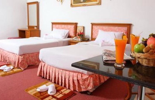Bang Rak Phatthana Hotel | 13 Coins Bangyai Hotel