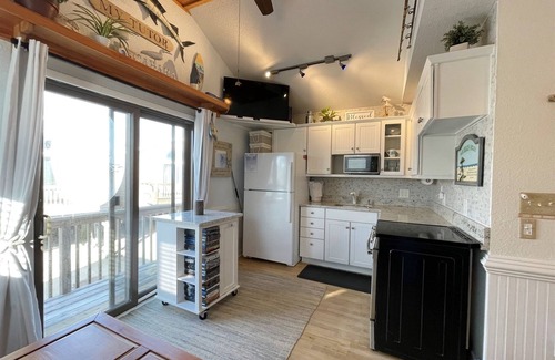 Hatteras Condo | 13 Dry Dock Studio Bedroom Condo by RedAwning
