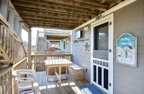 Hatteras Condo | 13 Dry Dock Studio Bedroom Condo by RedAwning