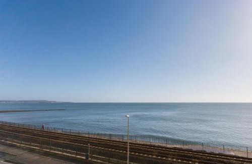 Dawlish Apartment | 13 Great Cliff