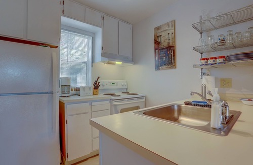 Hood River Condo | 13 Lodge Condo Minutes Away from Golfing, Biking, and Playground by RedAwning