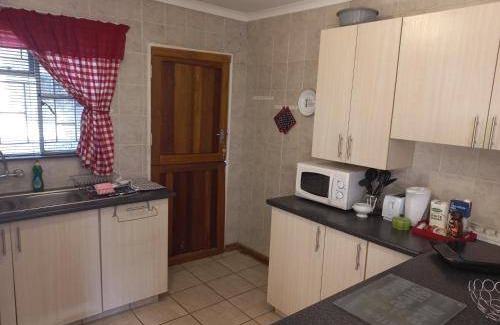 Bloemfontein Apartment | 13 m² Apartment ∙ 2 bedrooms ∙ 4 guests