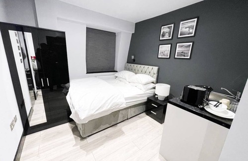 Rayners Lane Resort | 13 m² Private room ∙ 1 bedroom ∙ 6 guests