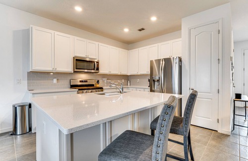 Davenport House | 13 Mi to Disney: Davenport Townhome w/Patio!