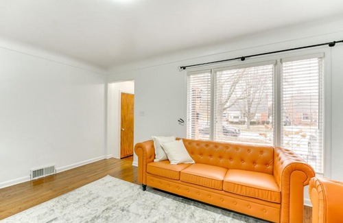 Dearborn House | 13 Mi to Downtown Detroit Bright Home