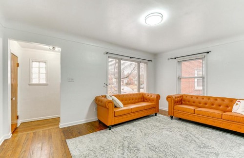 Dearborn House | 13 Mi to Downtown Detroit Bright Home