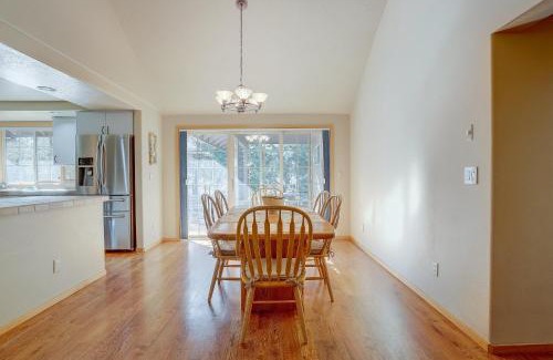 Deer Park House | 13 Ollalie