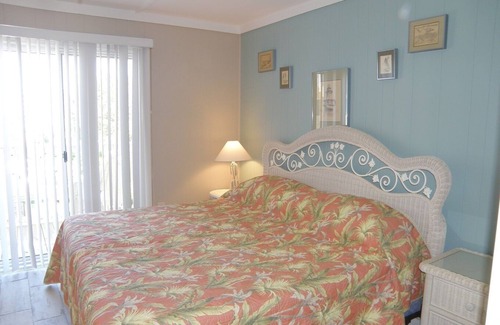 Midtown Ocean City House | 13 on the beach 10, Ocean City, MD, USA - Beautiful direct ocean front 3 bedroom 2 bath townhome