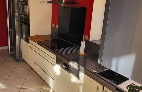 Pierrelatte Apartment | 130 m² air-conditioned apartment with large terrace - 2 bedrooms + master suite