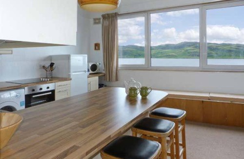 Tighnabruaich Apartment | 130 m² Apartment ∙ 3 bedrooms ∙ 5 guests
