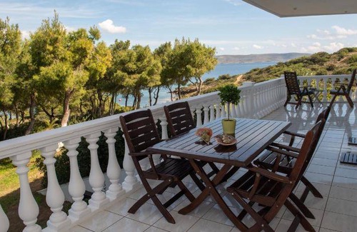 Kato Sounion Apartment | 130 m² Apartment ∙ 3 bedrooms ∙ 8 guests