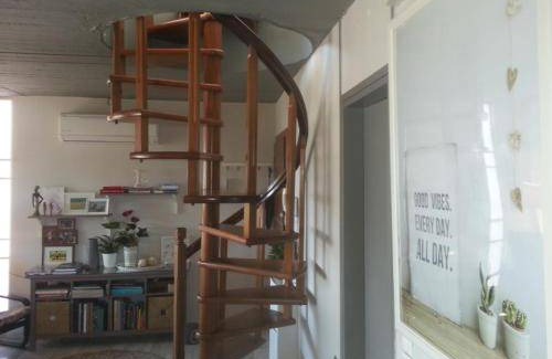 Varkiza Apartment | 130 m² Apartment ∙ 3 bedrooms ∙ 6 guests