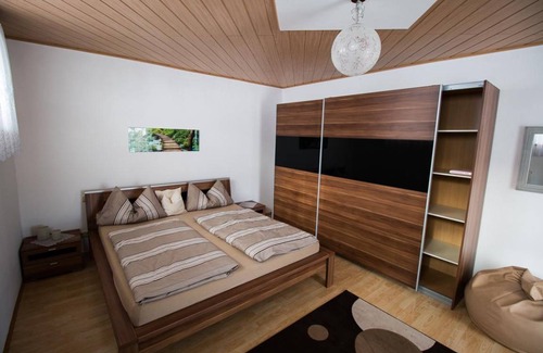 Hohenau Apartment | 130 m² Apartment ∙ 4 bedrooms ∙ 8 guests