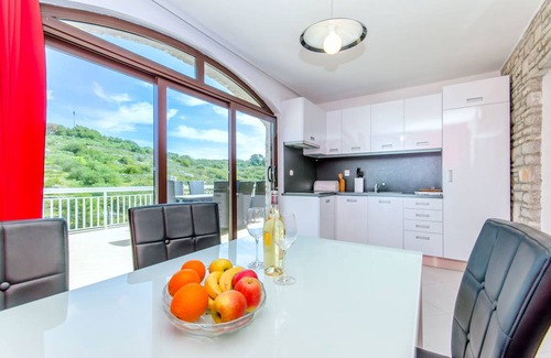 Stomorska Apartment | 130 m² Apartment ∙ 3 bedrooms ∙ 6 guests