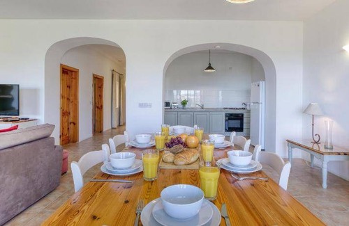 Ta' Għammar Apartment | 130 m² Apartment ∙ 2 bedrooms ∙ 5 guests
