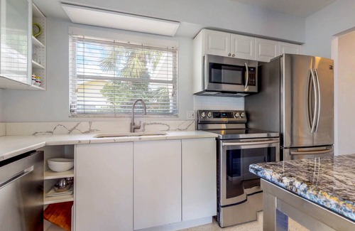 Anna Maria Cottage | 130 m² Cabin ∙ 2 bedrooms ∙ 6 guests
