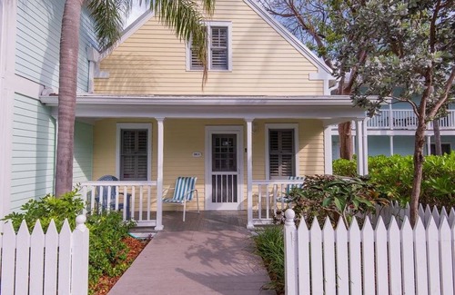 Midtown Cottage | 130 m² Cabin ∙ 2 bedrooms ∙ 6 guests