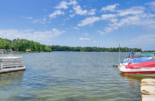 Lake Wissota Cottage | 130 m² Cabin ∙ 3 bedrooms ∙ 9 guests
