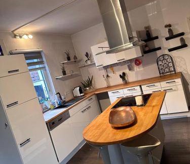 Ronsdorf Apartment | 130 m² Apartment ∙ 3 bedrooms ∙ 11 guests