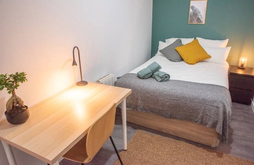 Barrio de La Latina Resort | 130 m² Private room ∙ 1 bedroom ∙ 1 guest