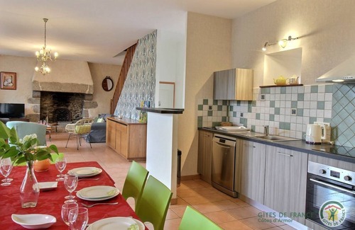 Pedernec House | 130 m² Gîte ∙ 4 bedrooms ∙ 8 guests