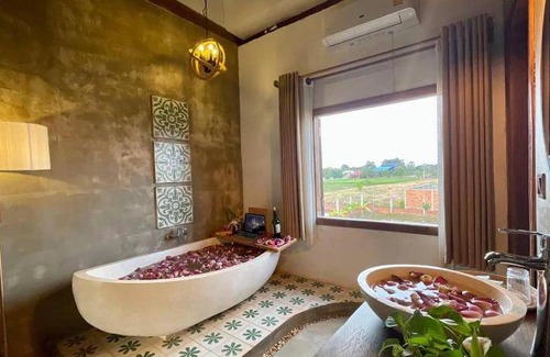 Sangkat Sla Kram Hotel | 130 m² Hotel ∙ 4 bedrooms ∙ 12 guests