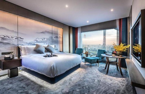 Zhujiang New Town Hotel | 130 m² Hotel ∙ 4 guests