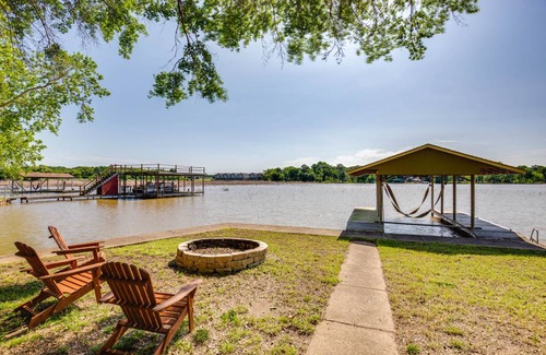 Gun Barrel City House | 130 m² House ∙ 3 bedrooms ∙ 9 guests