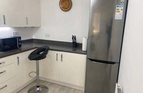 Basingstoke House | 130 m² House ∙ 1 bedroom ∙ 7 guests