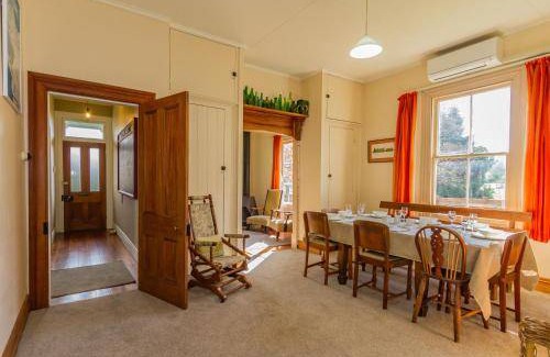 Rangataua House | 130 m² House ∙ 3 bedrooms ∙ 8 guests