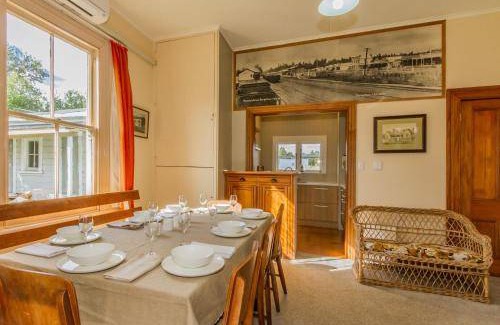 Rangataua House | 130 m² House ∙ 3 bedrooms ∙ 8 guests