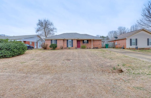 Millbrook House | 130 m² House ∙ 3 bedrooms ∙ 6 guests
