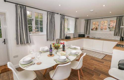 Hollow Meadows House | 130 m² House ∙ 3 bedrooms ∙ 6 guests