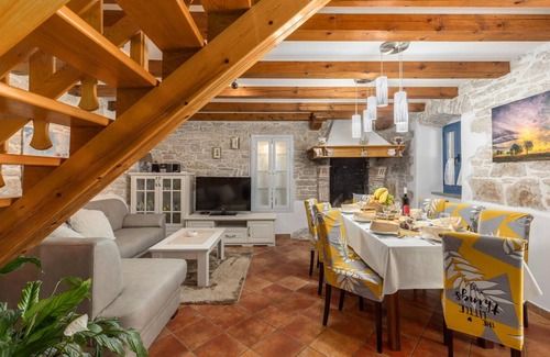 Sajini House | 130 m² House ∙ 3 bedrooms ∙ 6 guests