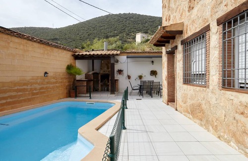 Arbuniel House | 130 m² House ∙ 4 bedrooms ∙ 8 guests