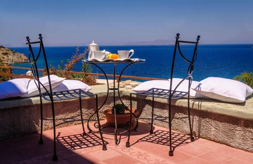Kini House | 130 m² House ∙ 4 bedrooms ∙ 8 guests