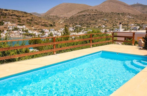 Kini House | 130 m² House ∙ 4 bedrooms ∙ 8 guests
