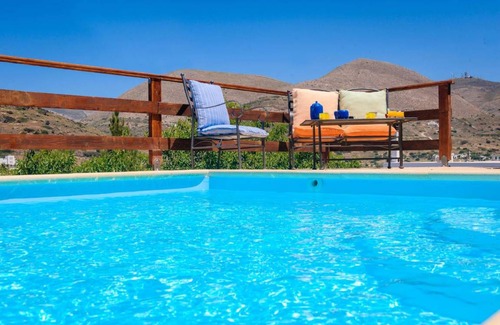 Kini House | 130 m² House ∙ 4 bedrooms ∙ 8 guests