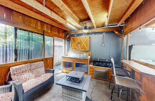 Winchester Bay House | 130 m² House ∙ 3 bedrooms ∙ 8 guests